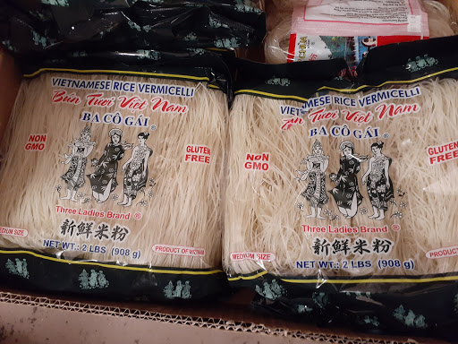 Grocery Store «Import Emporium», reviews and photos, 5503 S Broadway Ave, Tyler, TX 75703, USA