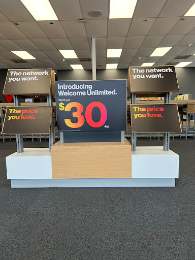 Cell Phone Store «GoWireless Verizon Authorized Retailer», reviews and photos, 1985 FL-60, Valrico, FL 33594, USA