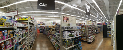Pet Supply Store «Pet Supplies Plus», reviews and photos, 3060 N Lewis Ave, Waukegan, IL 60087, USA