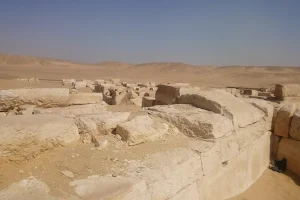 Valley Temple of the Bent Pyramid image