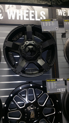 Truck Accessories Store «4 Wheel Parts - Plano», reviews and photos, 3001 E Plano Pkwy #400, Plano, TX 75074, USA