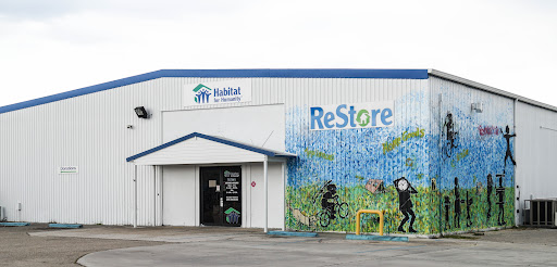 Habitat for Humanity ReStore, 31 Willis Rd, North Fort Myers, FL 33917, Thrift Store
