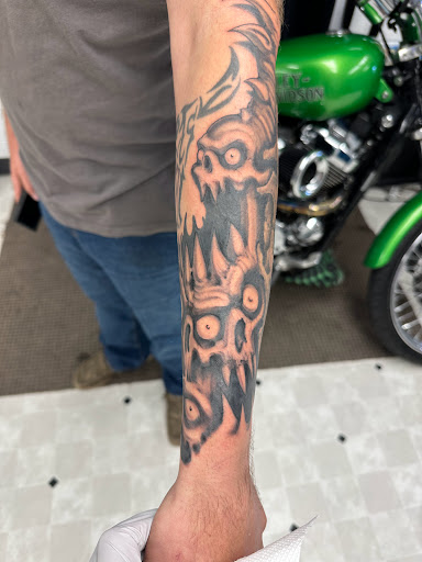 Find simple tattoo ideas for women for your next unique tattoo in Orland at K1LL3R ARTW0RK