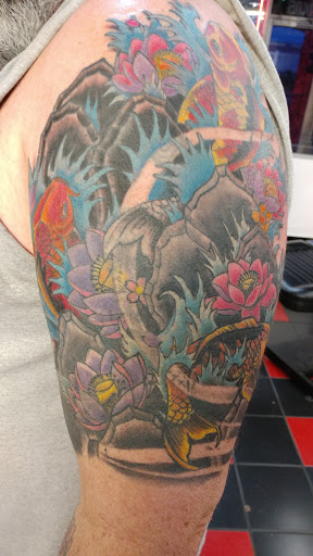 Tattoo Shop «Atomic Tattoos», reviews and photos, 2405 Florida Ave S, Lakeland, FL 33803, USA