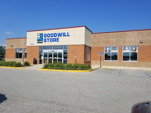 Goodwill, 10021 Earl Dr, St John, IN 46373, USA, 