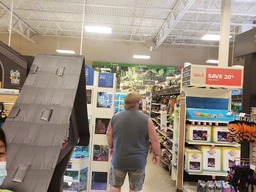 Pet Supply Store «PetSmart», reviews and photos, 2818 S Louise Ave, Sioux Falls, SD 57106, USA