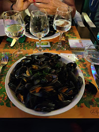 Moule du Restaurant de spécialités provençales La Pesquiere Et Le Mazagran à Saint-Tropez - n°7