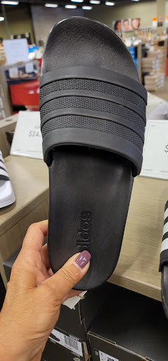 Shoe Store «DSW Designer Shoe Warehouse», reviews and photos, 72-399 CA-111, Palm Desert, CA 92260, USA