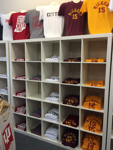 Custom T-shirt Store «Underground Printing», reviews and photos, 512 E Kirkwood Ave, Bloomington, IN 47408, USA