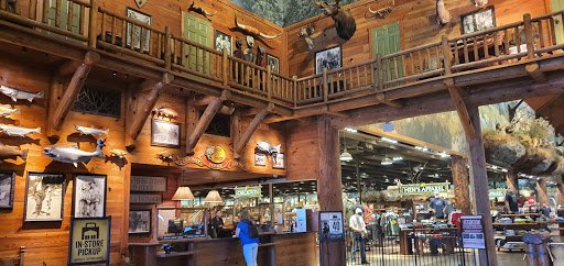 Sporting Goods Store «Bass Pro Shops», reviews and photos, 5160 Cherry Ave, San Jose, CA 95118, USA