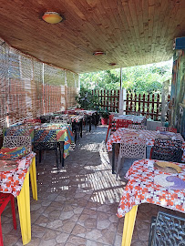 Atmosphère du Restaurant africain Le Teroubi à Saint-Leu - n°1