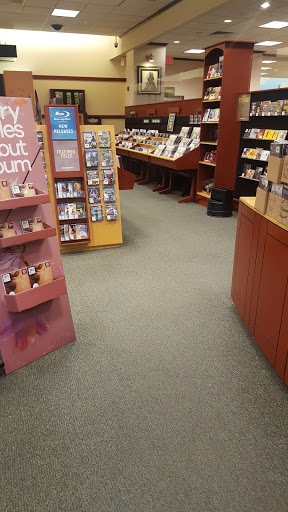Book Store «Barnes & Noble», reviews and photos, 3981 U.S. 9, Freehold, NJ 07728, USA