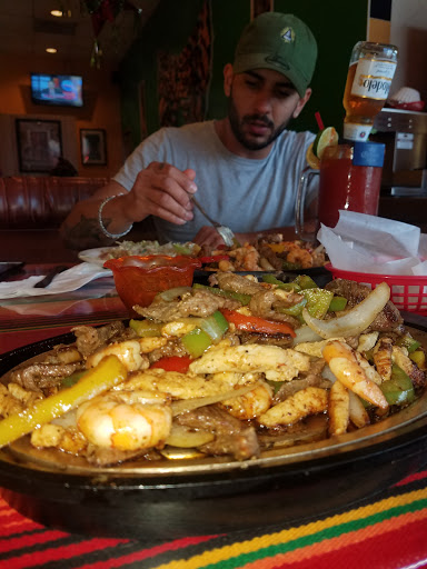 Coffee Shop «Starbucks», reviews and photos, 1402 W Colony Rd, Ripon, CA 95366, USA