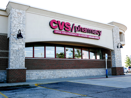 CVS, 1305 Randall Rd, Crystal Lake, IL 60014, USA, 