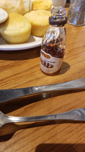 American Restaurant «Cracker Barrel Old Country Store», reviews and photos, 2075 Hylan Dr, Rochester, NY 14623, USA