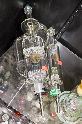 Tobacco Shop «Ace Tobacco Shop», reviews and photos, 2501 Lake Ave, Altadena, CA 91001, USA