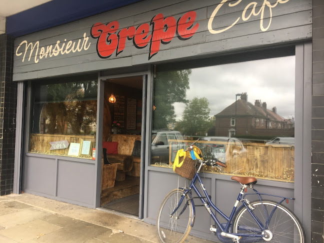 Monsieur Crepe Cafe