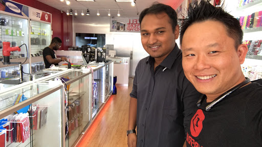 Electronics Repair Shop «Cyberion Columbia Electronics & Phone Repair», reviews and photos, 10300 Little Patuxent Pkwy, Columbia, MD 21044, USA