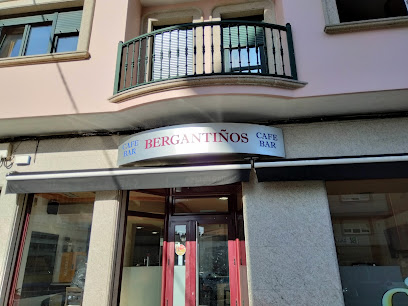 Cafe Bar O Bergantiños - Av. de Santiago, 21, 15840 Santa Comba, A Coruña, Spain