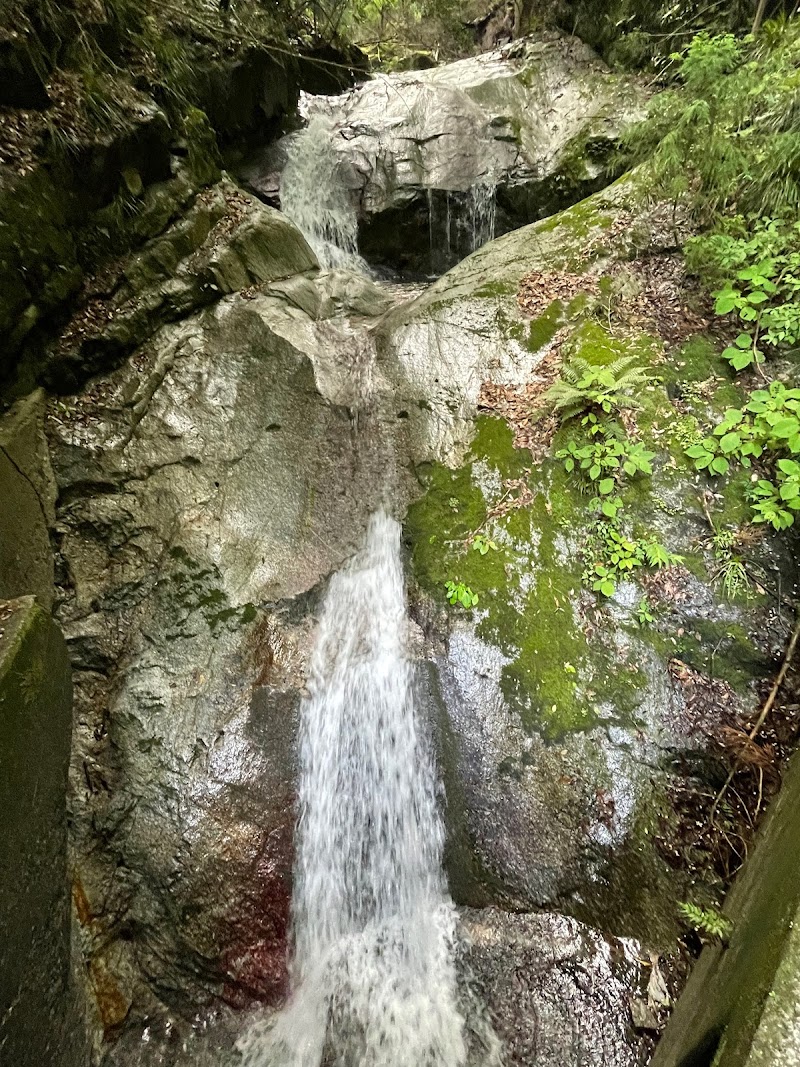 鰻樽沢の滝
