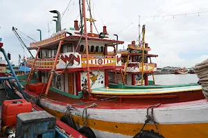 Pelabuhan Rembang image