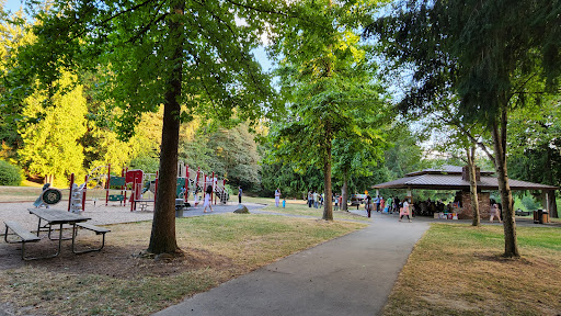 Golf Course «Howling Coyote Disc Golf Course», reviews and photos, 16900 W Riverside Dr, Bothell, WA 98011, USA