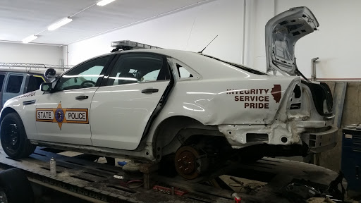 Auto Body Shop «Precision Body Works», reviews and photos, 65 National St, Elgin, IL 60123, USA