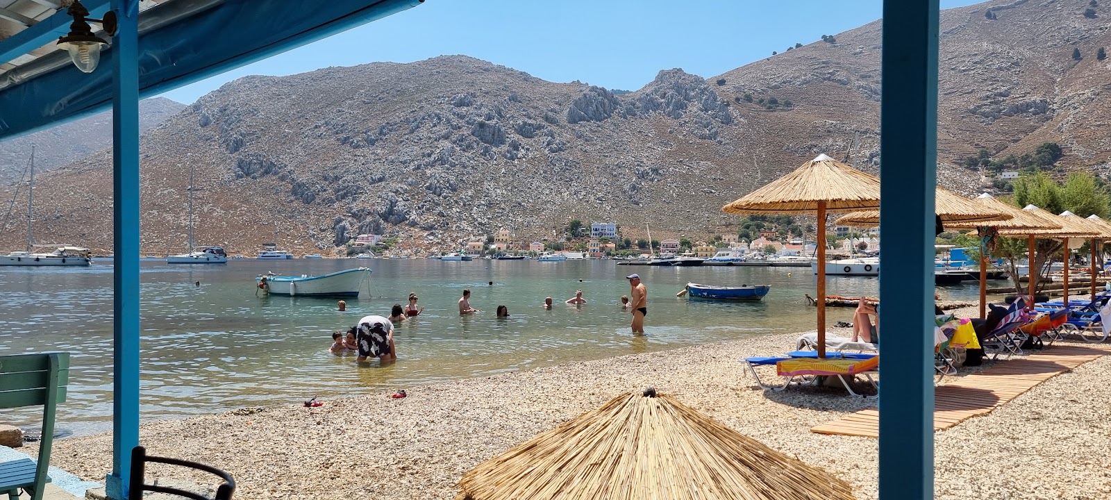 Φωτογραφία του Παραλία Πεδί μερικά μέρη του ξενοδοχείου