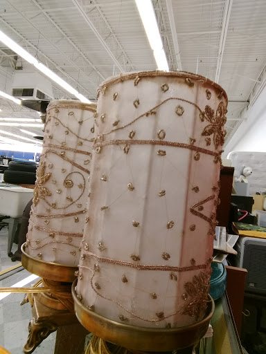 Thrift Store «This-N-That Thrift Store Vancouver Plaza», reviews and photos, 7601 NE Vancouver Plaza Dr, Vancouver, WA 98662, USA