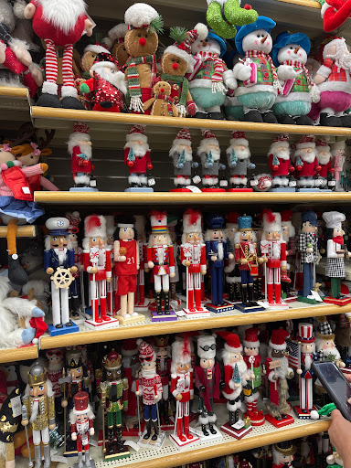 Home Goods Store «Christmas Tree Shops», reviews and photos, 41 Gusabel Ave, Nashua, NH 03063, USA