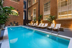 Adina Apartment Hotel Brisbane image