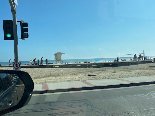 Gas Station «Mobil», reviews and photos, 104 N Coast Hwy, Laguna Beach, CA 92651, USA