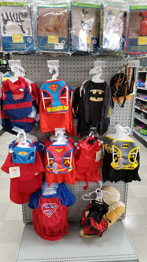 Pet Store «Petland», reviews and photos, 1514 Stonecreek Dr, Pickerington, OH 43147, USA