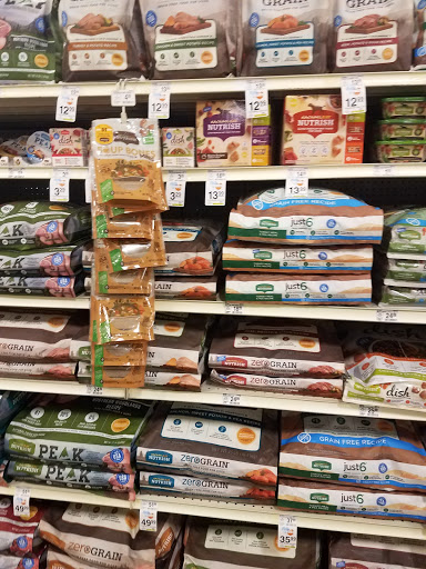 Pet Supply Store «PetSmart», reviews and photos, 200 S Village Center Dr, Southlake, TX 76092, USA