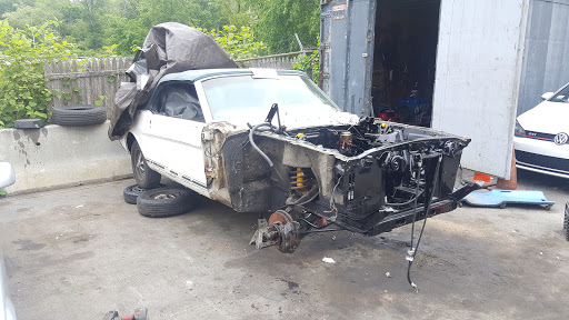 Auto Body Shop «ACME Body & Paint», reviews and photos, 3430 Washington St, Jamaica Plain, MA 02130, USA