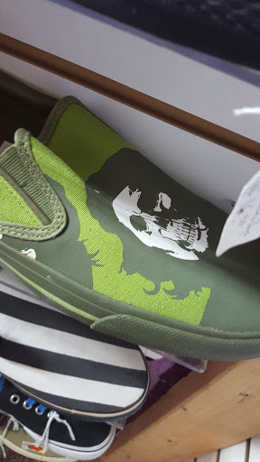 Shoe Store «Heel & Sole Shoes», reviews and photos, 708 Mangrove Ave, Chico, CA 95926, USA