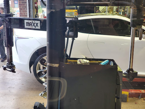 Tire Shop «Discount Tire Store», reviews and photos, 8550 N MacArthur Blvd, Irving, TX 75063, USA