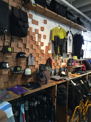 Bicycle Store «Motion Bike Shop», reviews and photos, 914 Aviation Blvd, Hermosa Beach, CA 90254, USA