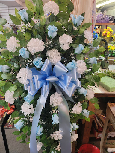 Florist «Camden Florist», reviews and photos, 212 W Main St, Camden, TN 38320, USA