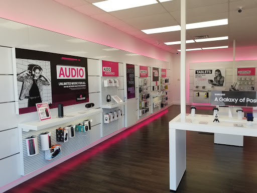 Cell Phone Store «T-Mobile», reviews and photos, 2539 Willowcreek Rd, Portage, IN 46368, USA