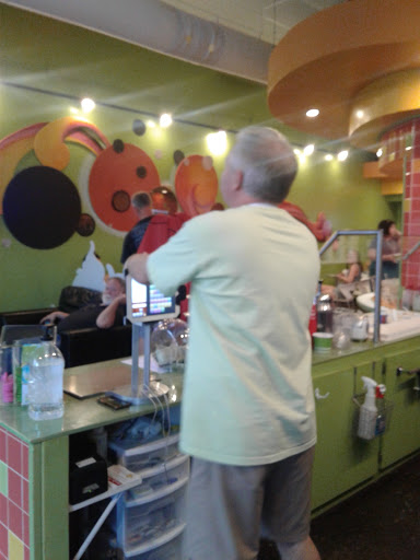 Ice Cream Shop «Swirlz Of Paragould», reviews and photos, W Kingshighway, Paragould, AR 72450, USA