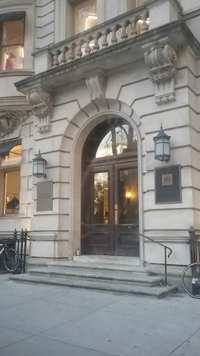 Barneys New York, Philadelphia, 1811 Walnut St, Philadelphia, PA 19103, USA, 