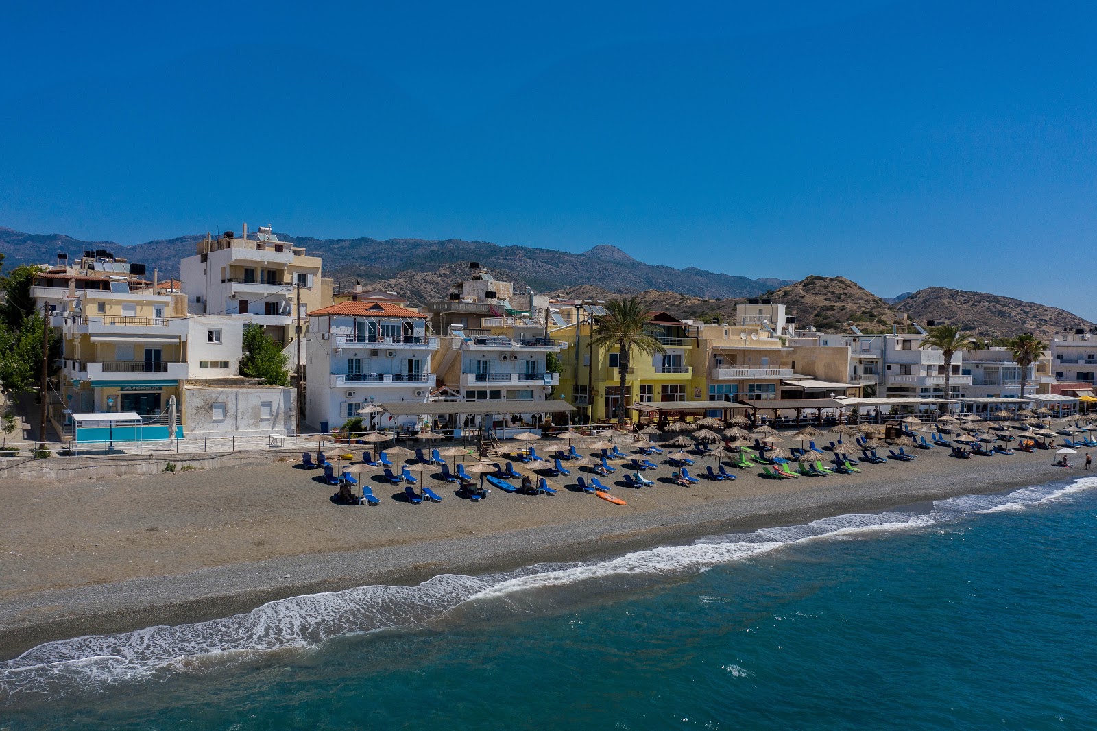 Mirtos beach'in fotoğrafı biraz temiz temizlik seviyesi ile