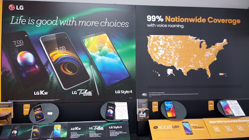 Cell Phone Store «Boost Mobile Store by Yakety Yak Wireless», reviews and photos, 9904 Old Baymeadows Rd, Jacksonville, FL 32256, USA