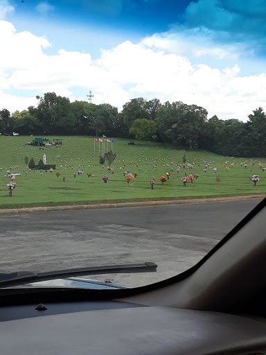 Funeral Home «Woodlawn-Roesch-Patton Funeral Home & Me», reviews and photos, 660 Thompson Ln, Nashville, TN 37204, USA