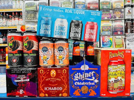 Liquor Store «Main Street Liquor», reviews and photos, 243 E 14 Mile Rd, Clawson, MI 48017, USA