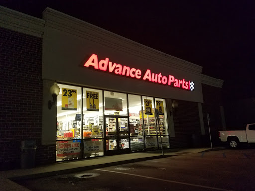 Auto Parts Store «Advance Auto Parts», reviews and photos, 1206 W 14 Mile Rd, Clawson, MI 48017, USA