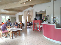 Atmosphère du Restaurant français Restaurant le bon repas à Barbezieux-Saint-Hilaire - n°1