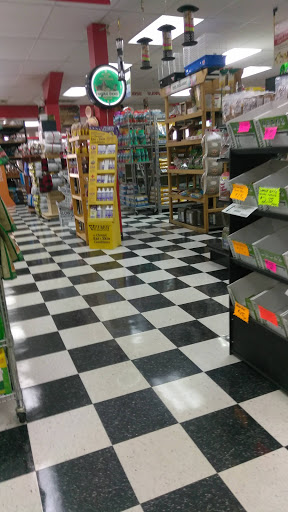 Pet Supply Store «Largo Feed & Garden Supply Inc», reviews and photos, 210 W Bay Dr, Largo, FL 33770, USA