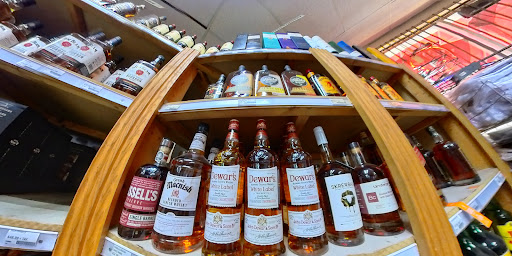 Liquor Store «Copley Liquor Express», reviews and photos, 1414 Copley Rd, Akron, OH 44320, USA